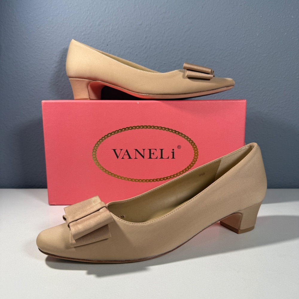 Vaneli Austine Champagne Fabric Bow Pumps Low Block Heel Shoes Womens 9.5 S‎